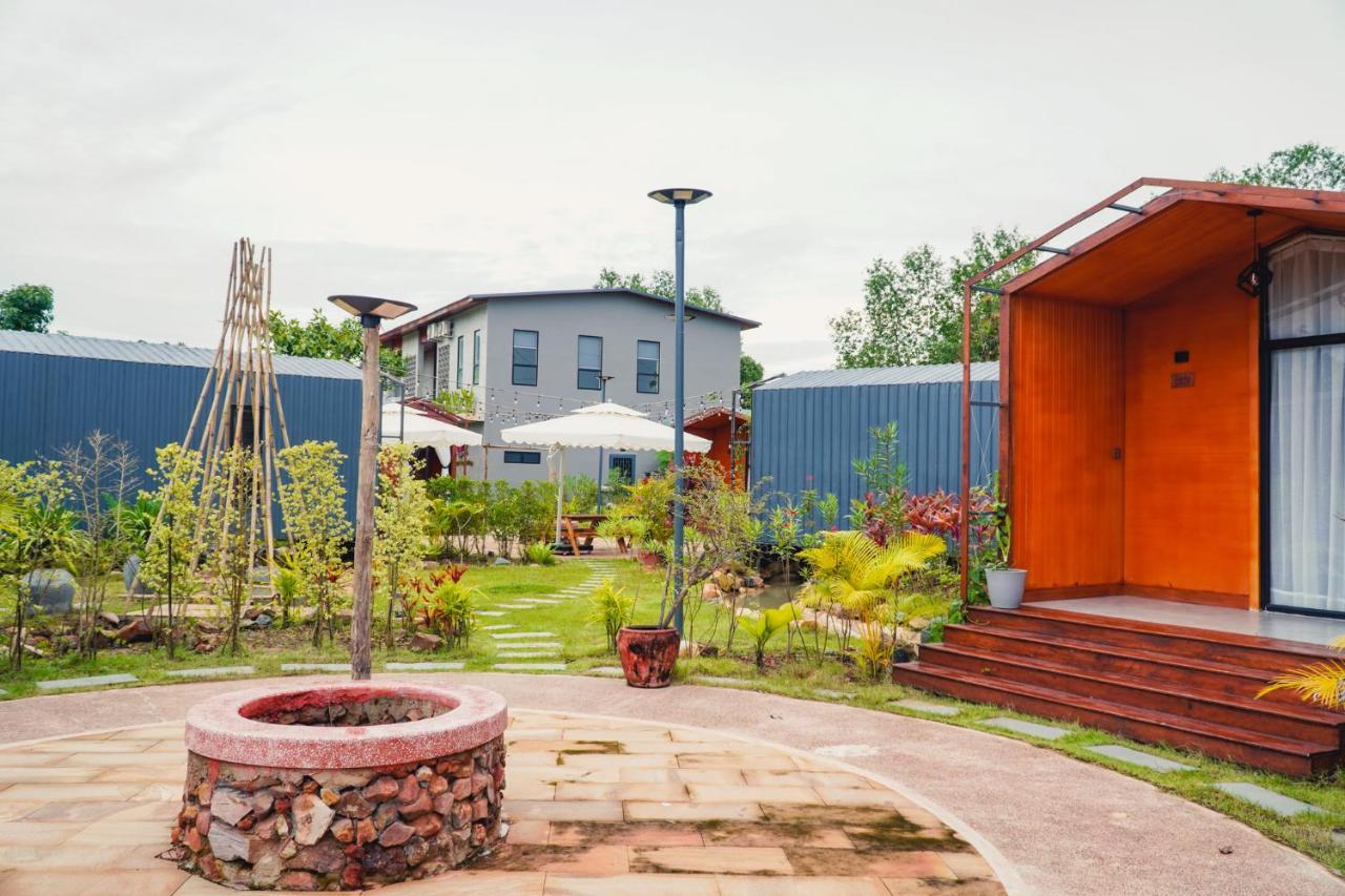Kampot Tropical Village Exterior photo